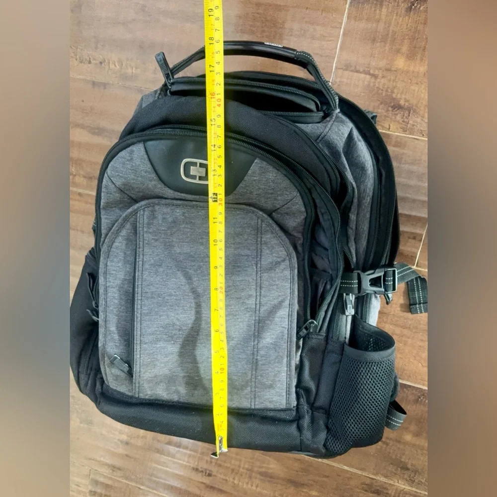 Ogio airflow travel/commuter Backpack